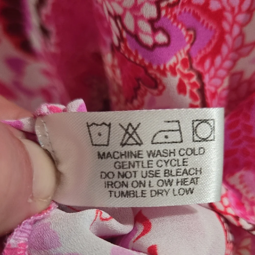 Violet & Claire Bright Pink Paisley Sleeveless Tank - Picture 4 of 5